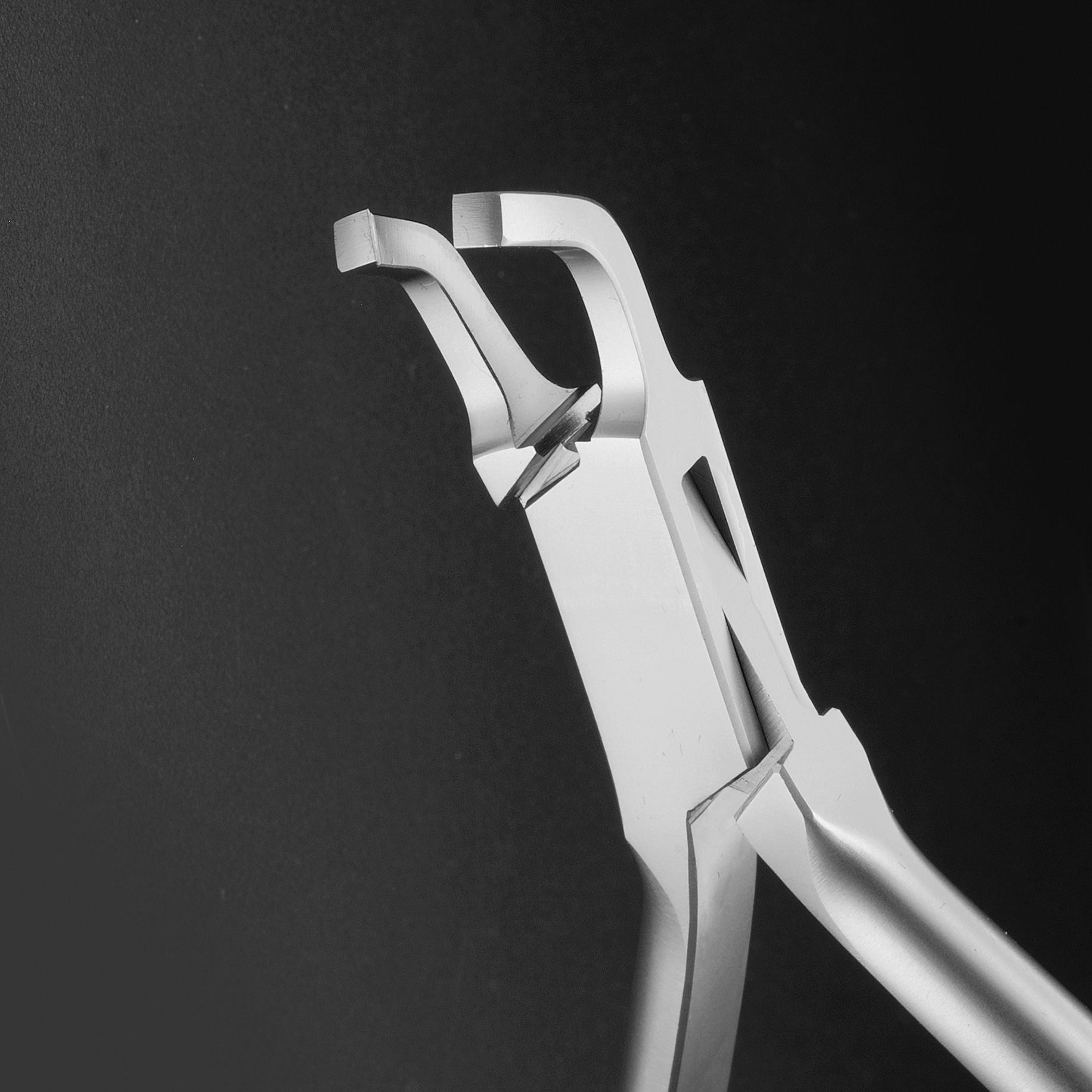 2A5902 Plier Bracket Remover Angled (135mm)