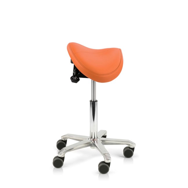 Jumper Saddle with adjustable seat tilt